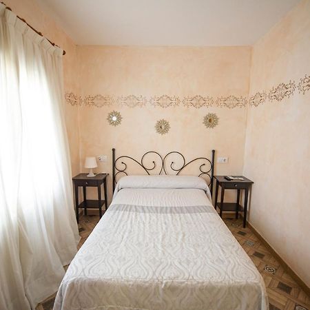 Hostal Paquita มาดริด ภายนอก รูปภาพ