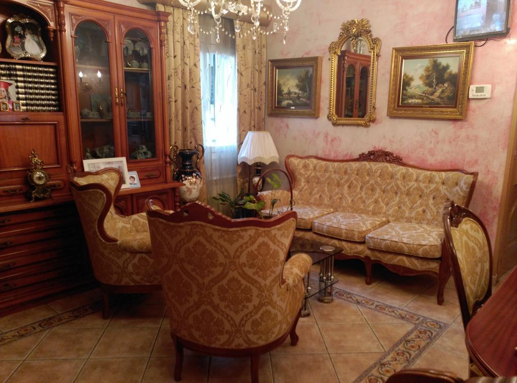 Hostal Paquita มาดริด ภายนอก รูปภาพ