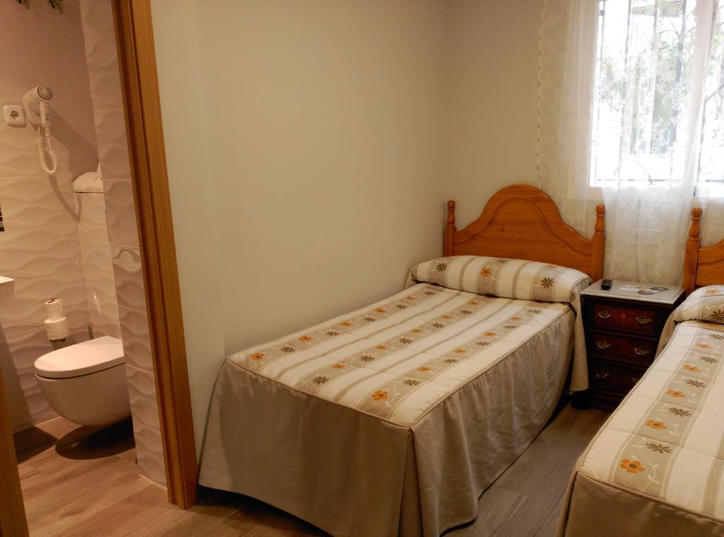 Hostal Paquita มาดริด ภายนอก รูปภาพ