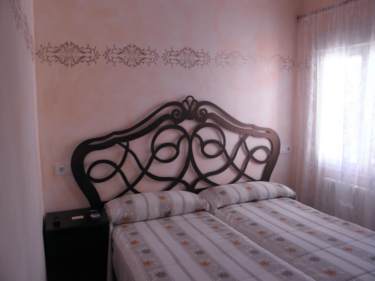 Hostal Paquita มาดริด ภายนอก รูปภาพ